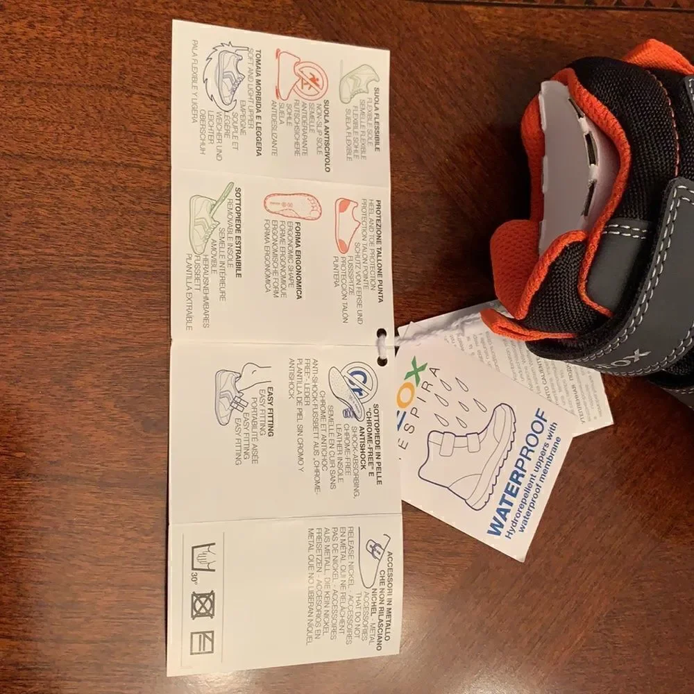 Geox kids leather hydro repellent leather upper, waterproof boot size 4,5 NWT